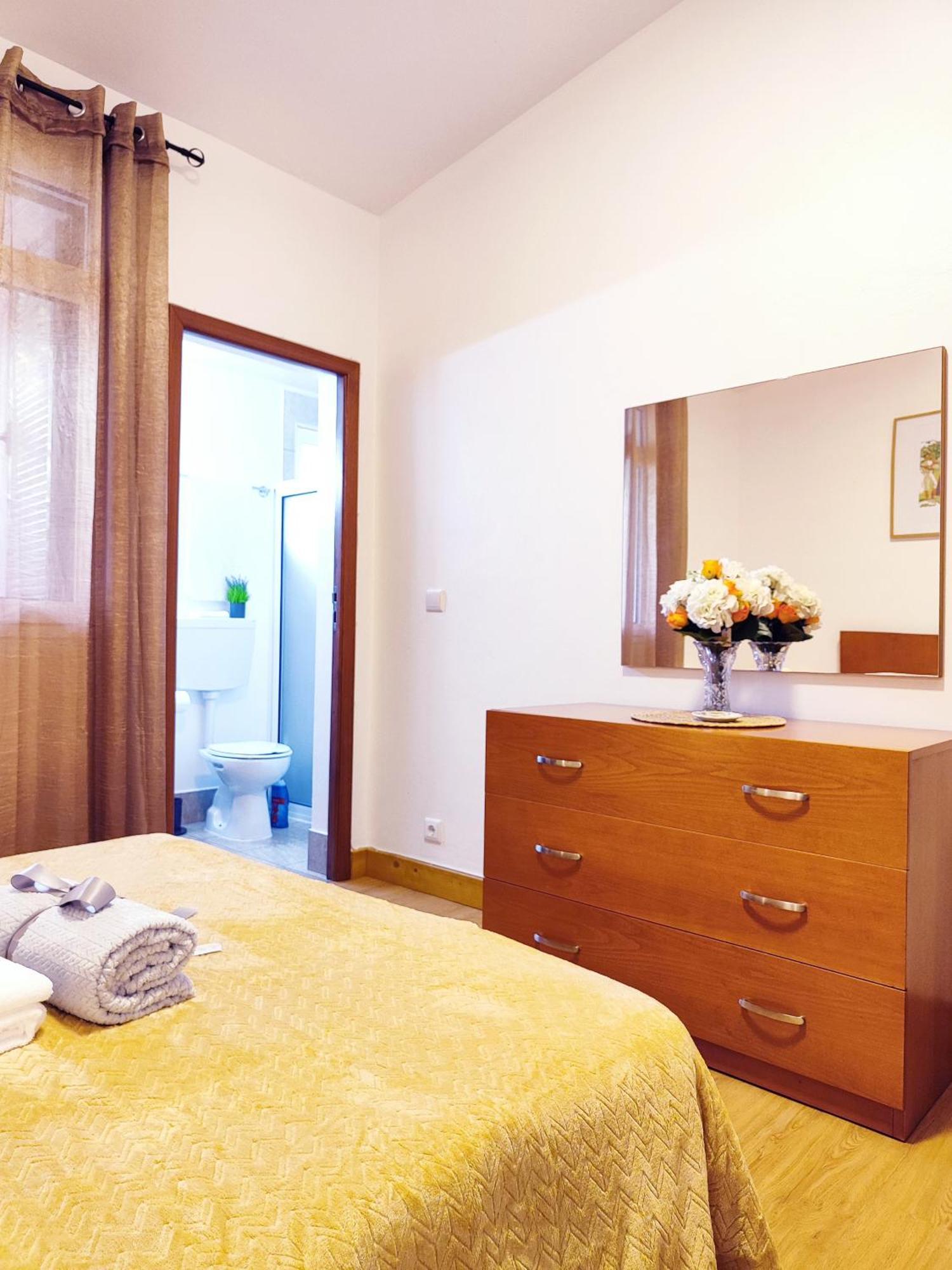 Gateone Al Airport View House Machico (Madeira) Exterior foto
